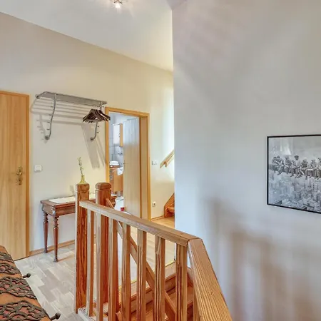 1 Bedroom Stunning In Nuebel Ot 아파트