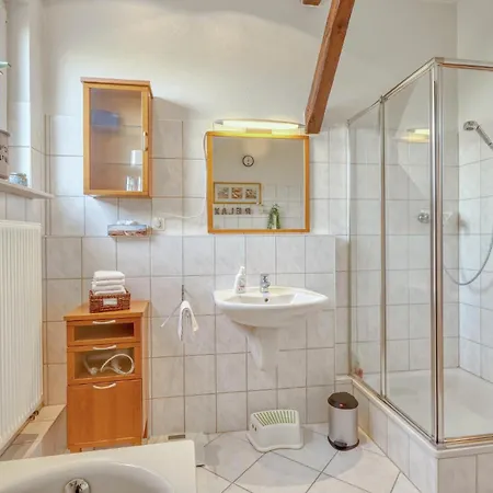 Gorgeous In Nuebel Ot Brekling